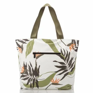 aloha_painted_birds_day_t_0-1.webp Aloha Painted Birds Day Tripper Luggage And Bags< Shopping Totes | Beach Bags
