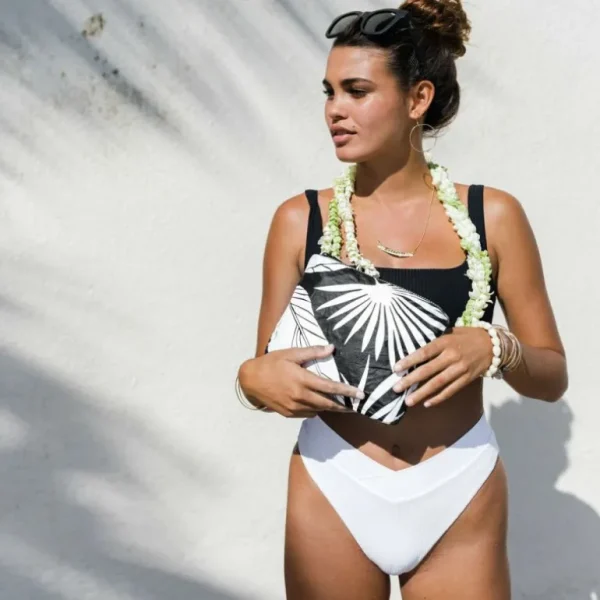 aloha_small_le_palm_pouch_3.webp Aloha Small Le Palm Pouch In White On Black Women's<Women Cosmetic Bags | Hand Bags