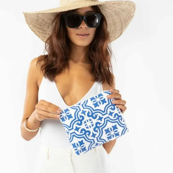 aloha_small_roma_pouch_in_1.webp Aloha Small Roma Pouch In Royal<Women Toiletry Bags | Cosmetic Bags