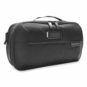 briggs_amp_riley_baseline_0-2.webp Briggs & Riley Baseline Expandable Essentials Kit< Toiletry Bags | Luggage Accessories