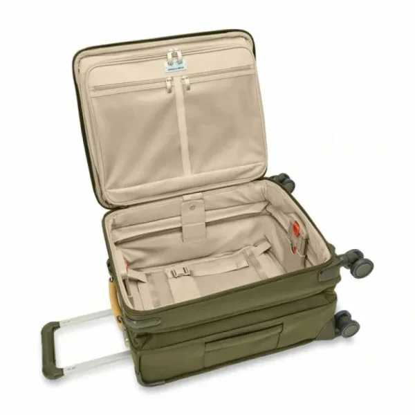 Briggs & Riley Baseline Global Carry-on Spinner< Suitcases | Carry On