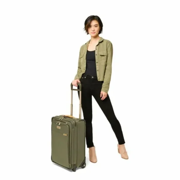 Briggs & Riley Baseline Essential 2-Wheel Carry-On Luggage And Bags< Suitcases | Carry On