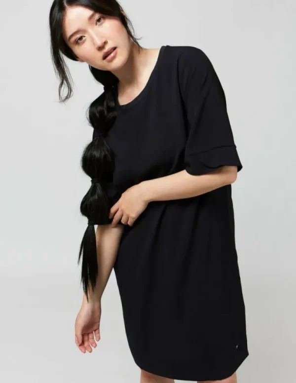 fig_arkley_dress_2.webp FIG Arkley Dress<Women Dresses