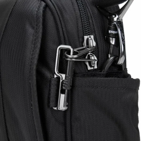 pacsafe_metrosafe_ls_econ_12.webp Pacsafe Metrosafe LS200 ECONYL® Anti-Theft Crossbody Bag< Day Bags | Travel Bags