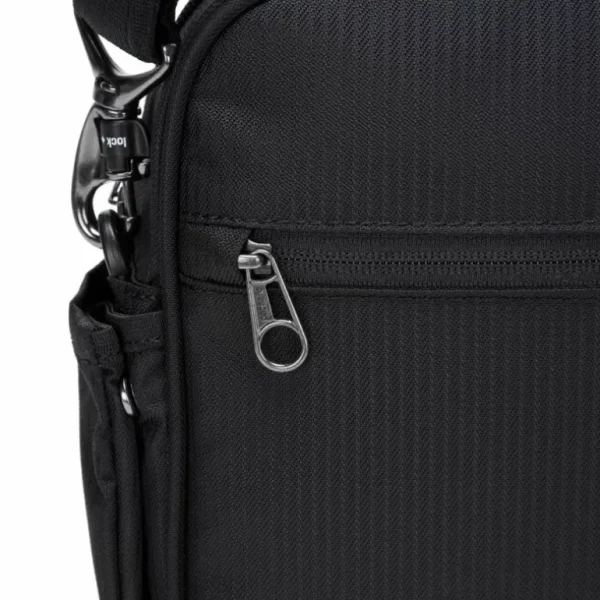 pacsafe_metrosafe_ls_econ_13.webp Pacsafe Metrosafe LS200 ECONYL® Anti-Theft Crossbody Bag< Day Bags | Travel Bags