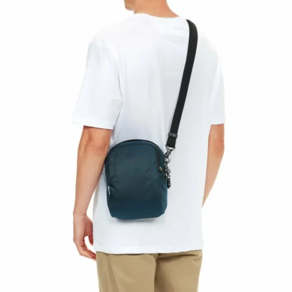 pacsafe_metrosafe_ls_econ_2.webp Pacsafe Metrosafe LS100 ECONYL® Anti-Theft Crossbody Bag< Day Bags | Travel Bags
