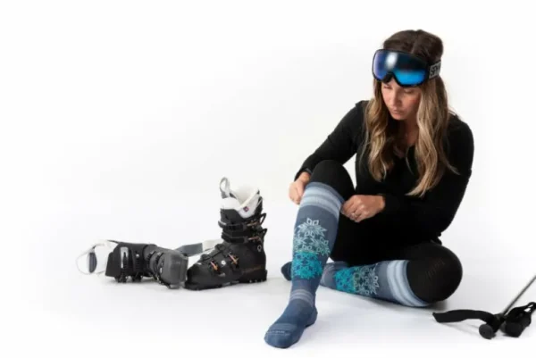 sockwell_womens_powder_da_2.webp Sockwell Women's Powder Day | Moderate Graduated Compression Socks< Socks