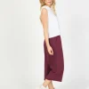 womens_fig_melbourne_slee_6.webp FIG Women's Melbourne Sleeveless Top<Women Tops